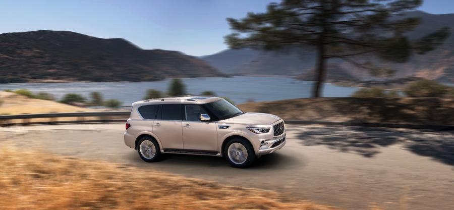  Infiniti QX80 5.6 2018 года  (фото 21 из 117)